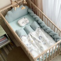 MSonya Nordic Baby-Bettwäsche-Set Eukalyptus Mint | Wolken-Kissen-Schutz | 1,2 m geflochtener Randschutz | Decke mit Wechselfunktion | Spannbettlaken